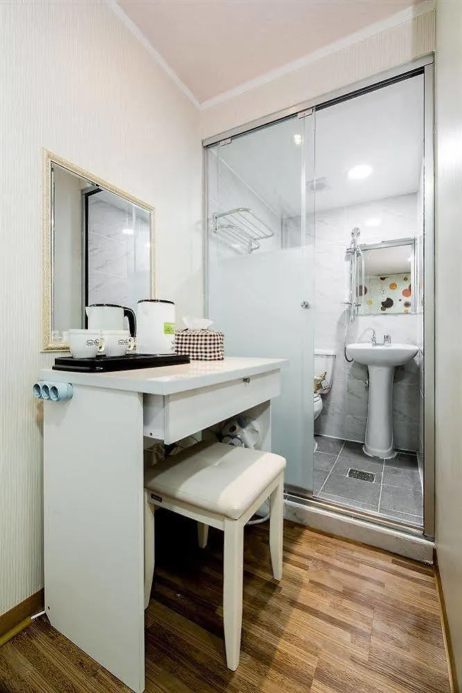 Chloe Hostel Σεούλ