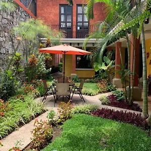 Casona Del Conquistador Antigua