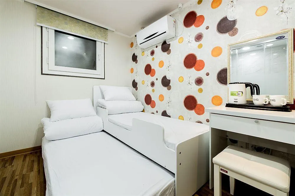 Chloe Hostel Seoul